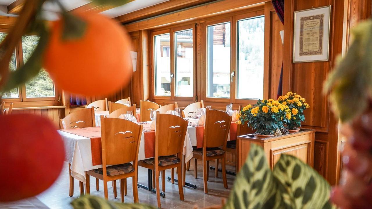 Hotel Alpina Ulrichen Extérieur photo